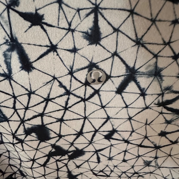 LULULEMON REVERSIBLE JACKET - Picture 4 of 6